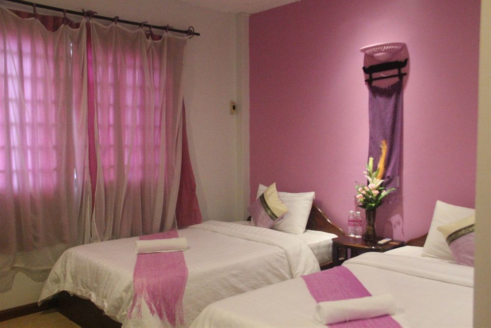 Route 66 Music Restaurant & Hostel Siem Reap Exterior foto